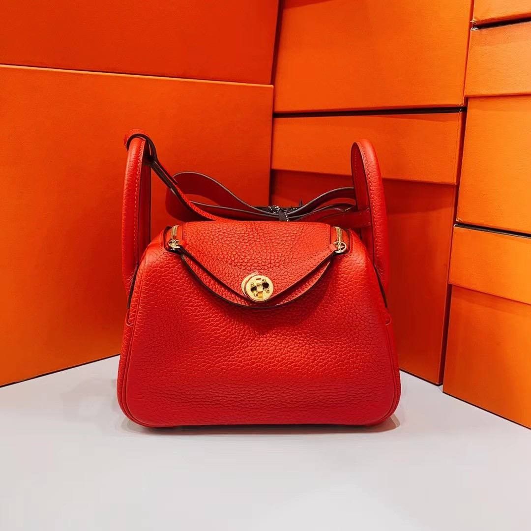 Hermes 30cm Rouge Grenat Clemence Leather Gold Plated Lindy Bag