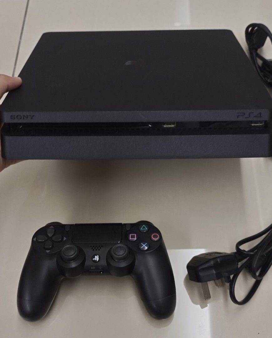 PS4 Slim+ 15 digital games+ controller full set, Video Gaming, Video ...