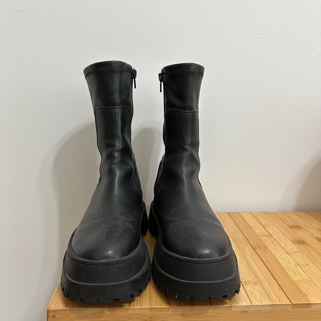 Public desire sales platform boots