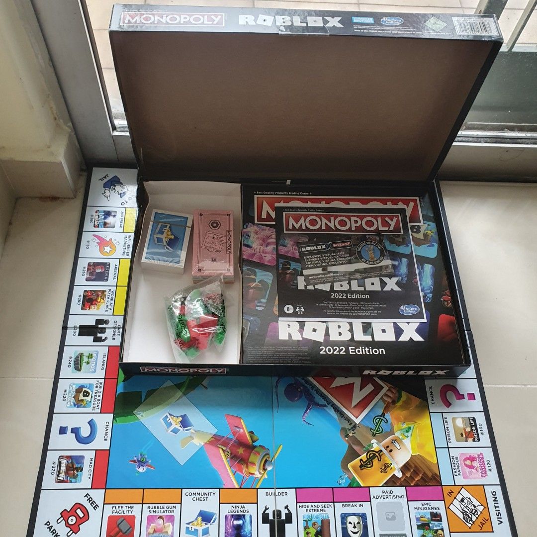 Monopoly: Roblox 2022 Edition Board Game, Buy, Sell, Trade Roblox