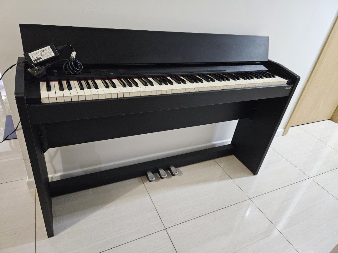 Roland Digital Piano F120, Hobbies & Toys, Music & Media, Musical