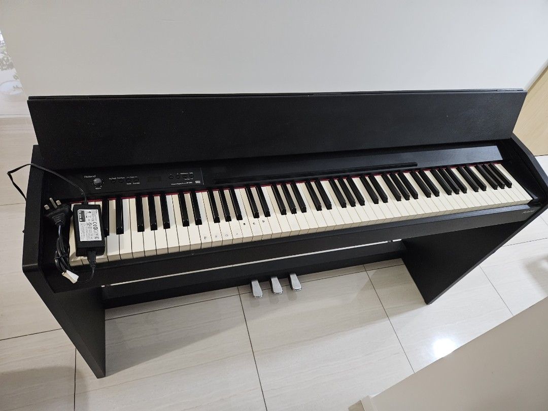 Roland Digital Piano F 120
