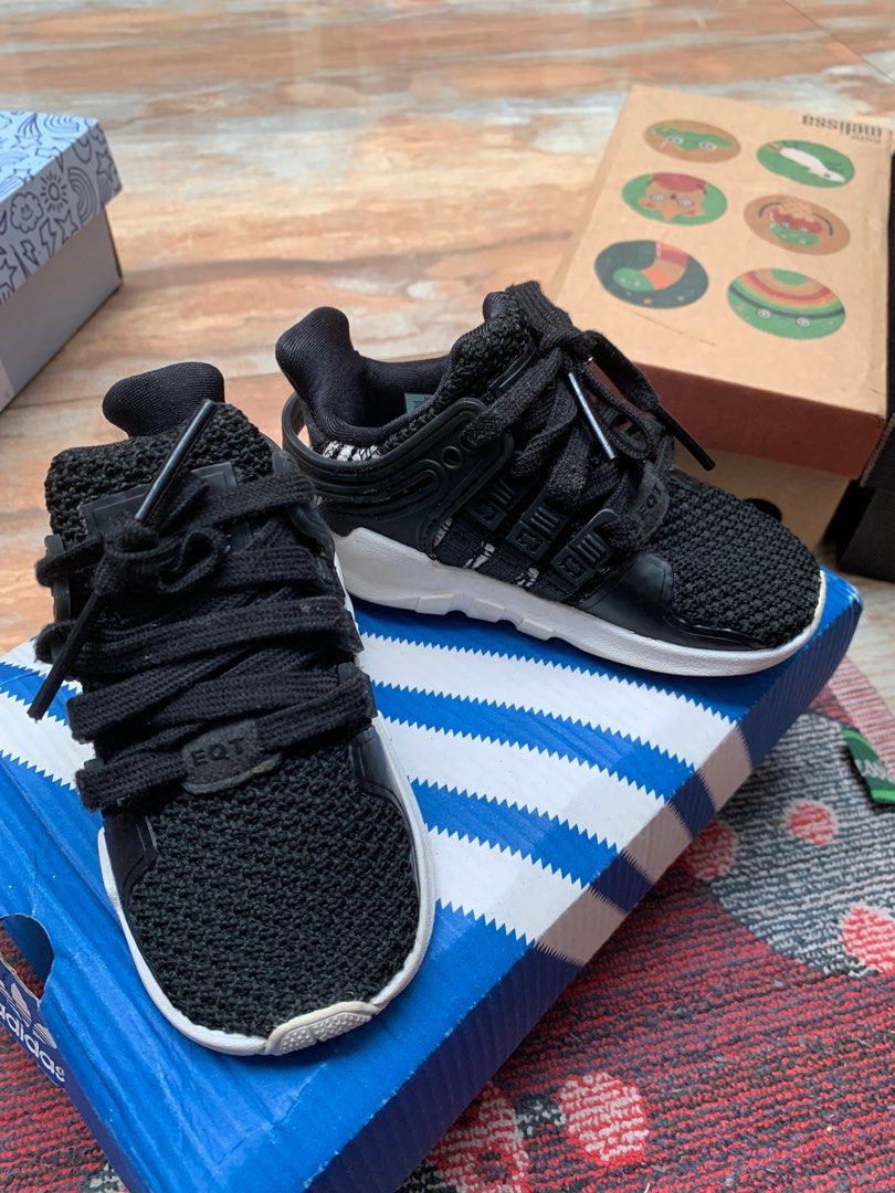 Immagini di scarpe adidas eqt support adv store