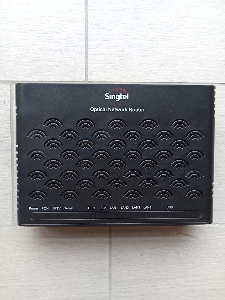Singtel Optical Network router ONR, Computers & Tech, Parts ...