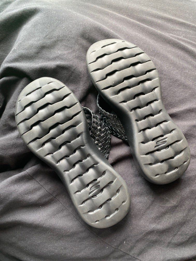 Skechers on the discount go luxe collection