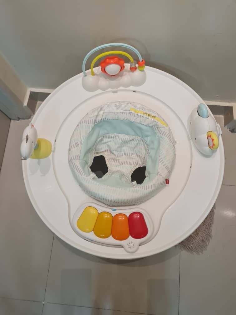 Skip hop activity center, Babies & Kids, Infant Playtime on Carousell