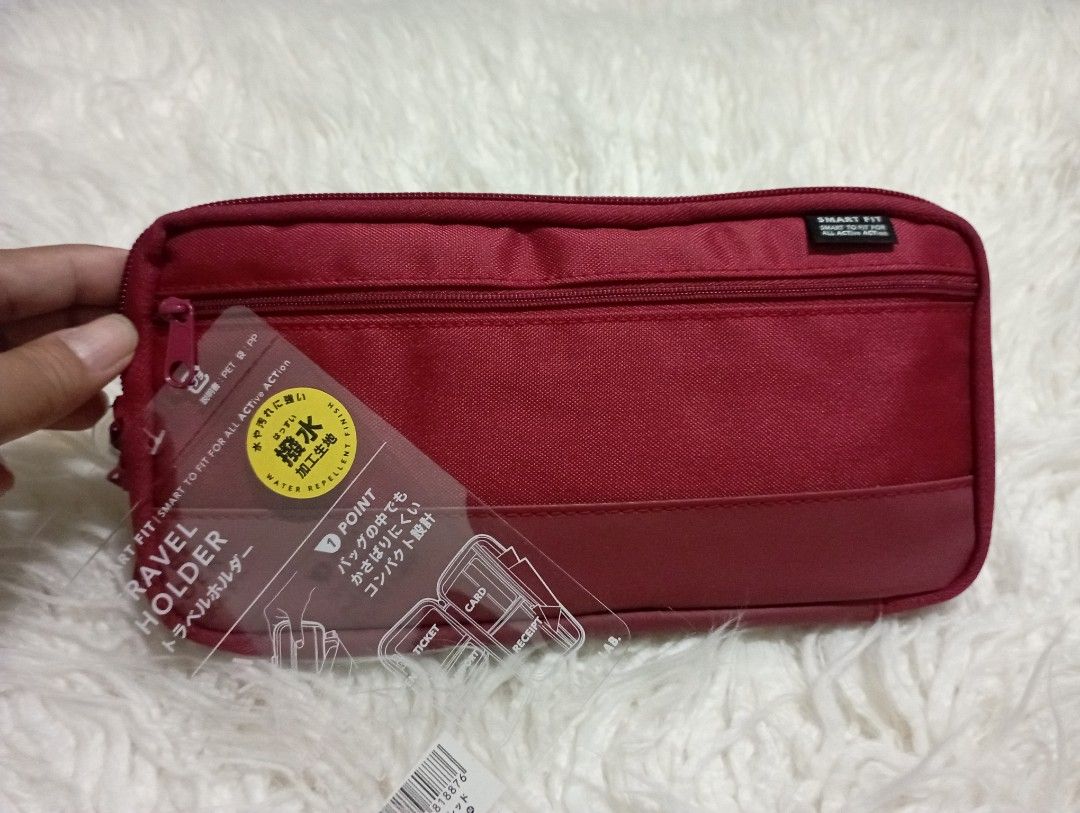 Smart Fit Actact Travel Holder Lihit Lab, Women's Fashion, Bags