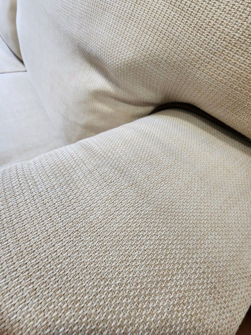Sofas (Category: Sofas) located in Petaling Jaya. Submitted by btwchien (Listing ID 1262567279, Image 3). Description: .