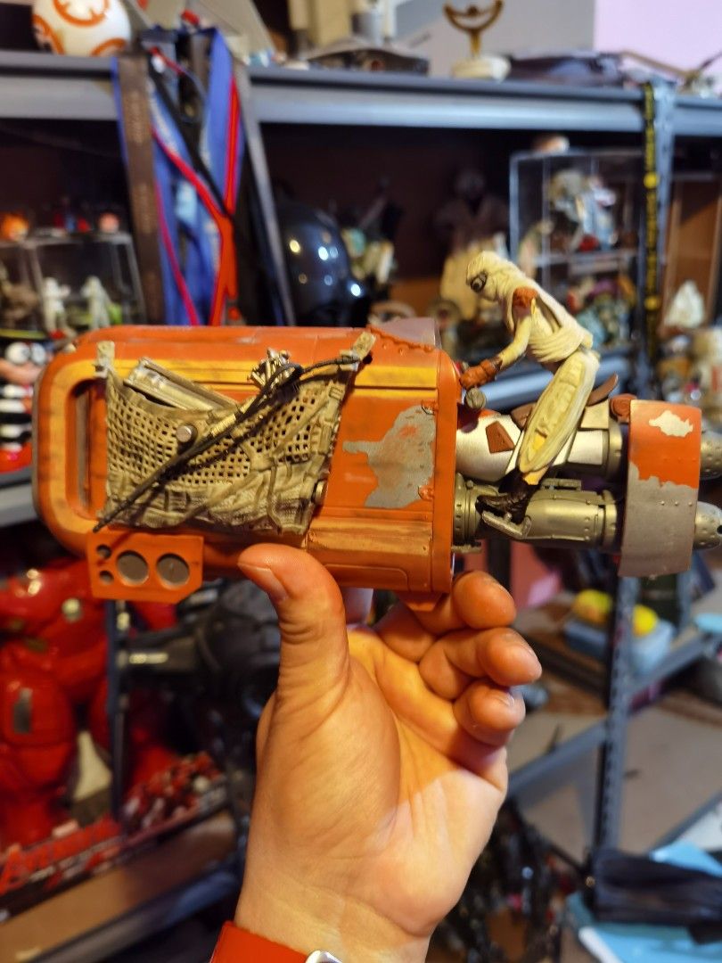 Star wars black series rey speeder hotsell