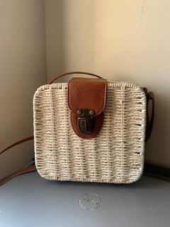 (Category: ) located in . Submitted by loveme2nd (Listing ID 1262539872, Image 1). Description: .