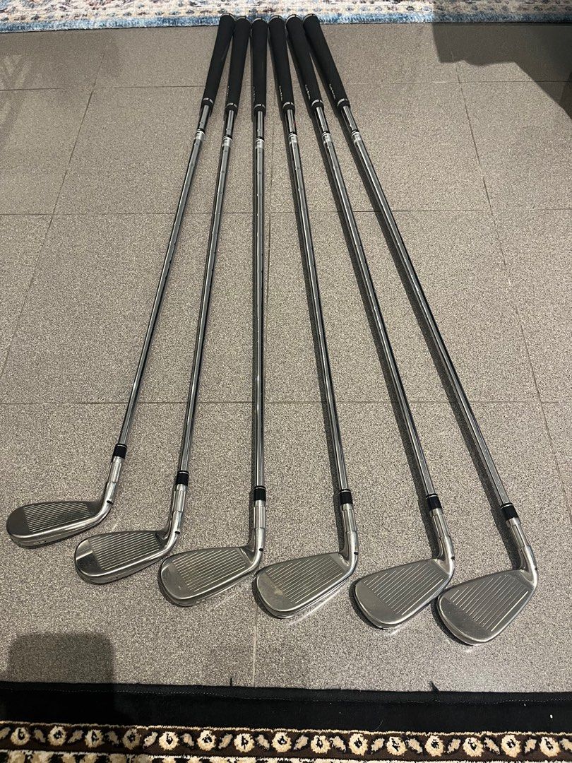 Taylormade M6 Irons, Sports Equipment, Sports & Games, Golf on Carousell
