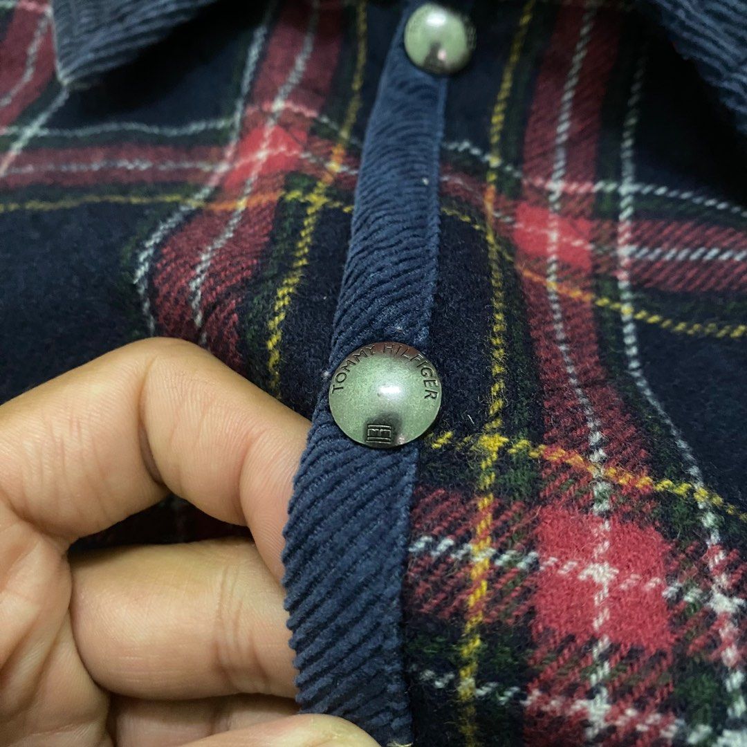 Tommy hilfiger deals plaid puffer jacket