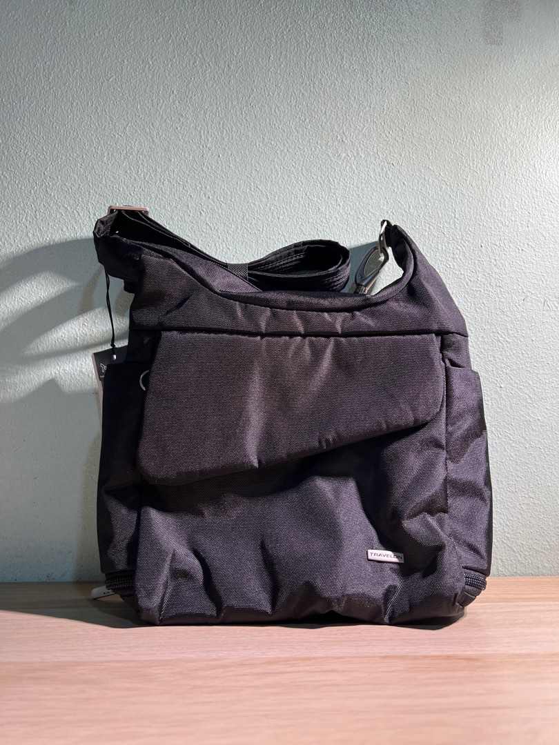 Travelon AntiTheft RFID protected Classic Messenger (black), Women's