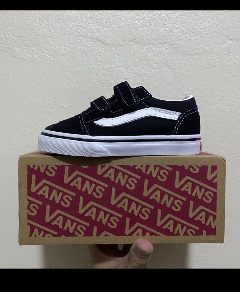 Two strap vans clearance
