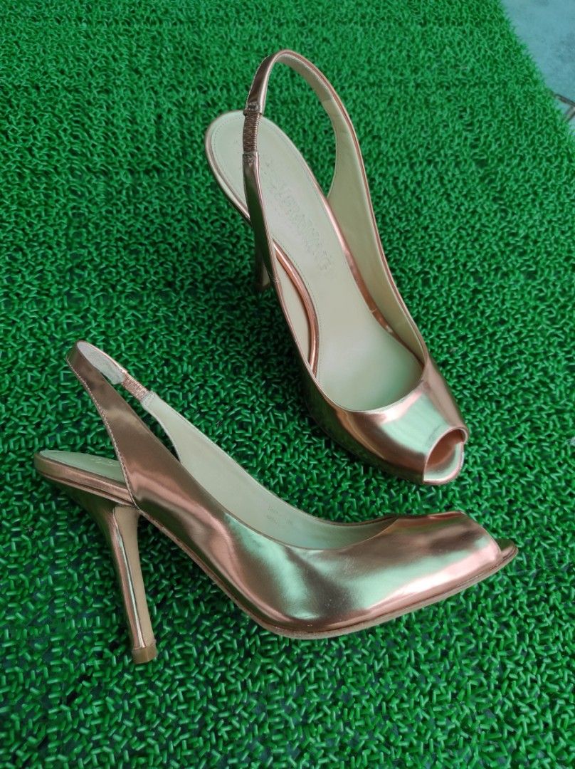 Vera wang heels outlet