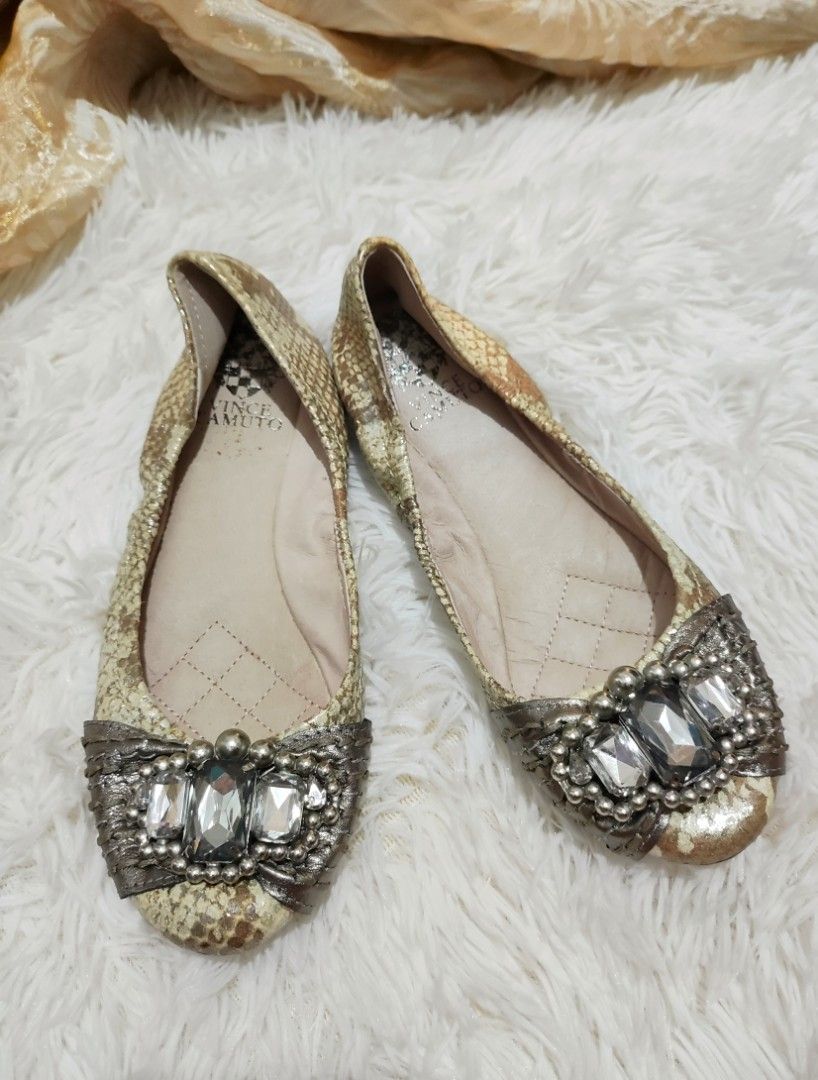 Vince camuto silver flats outlet