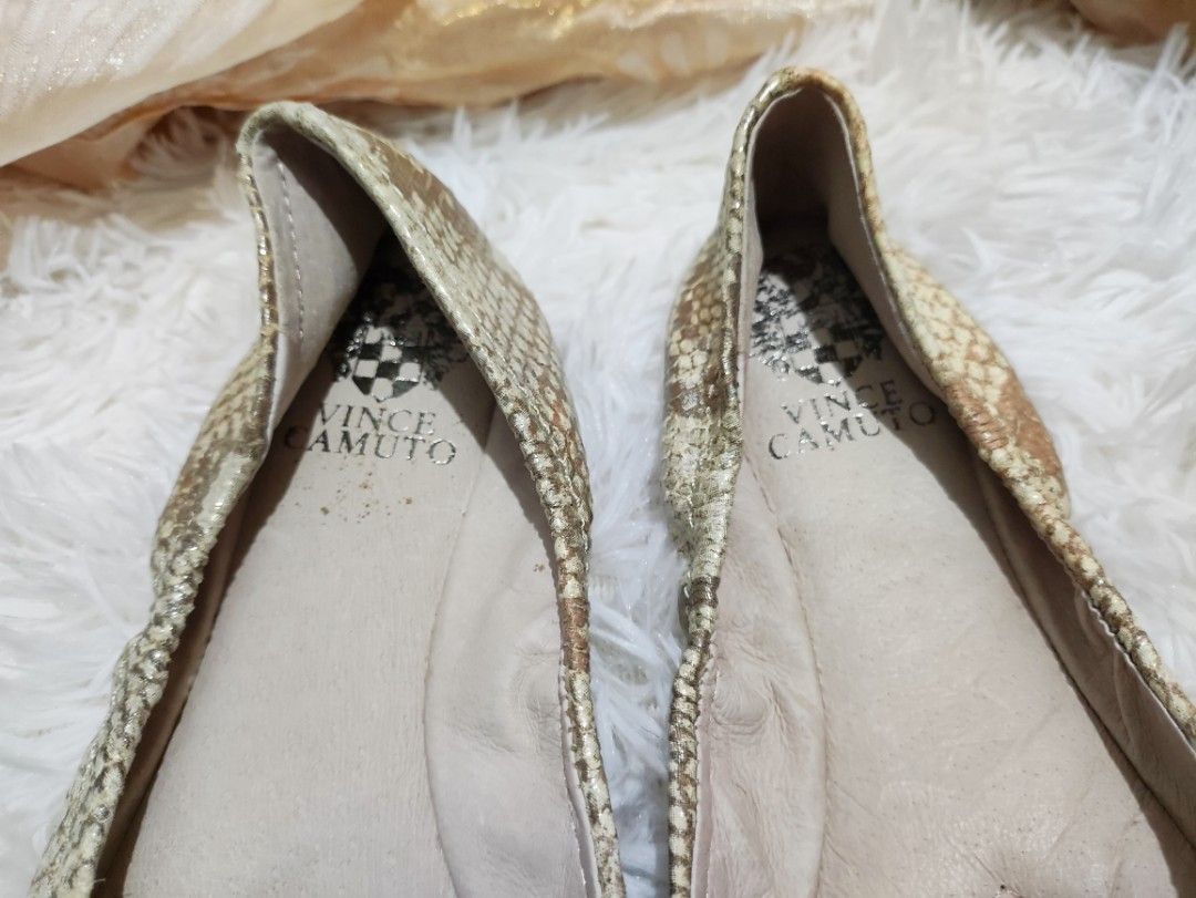 Vince camuto white flats store