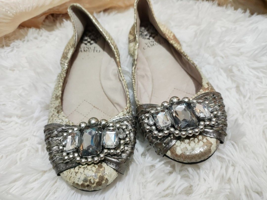 Vince camuto gold flats hot sale