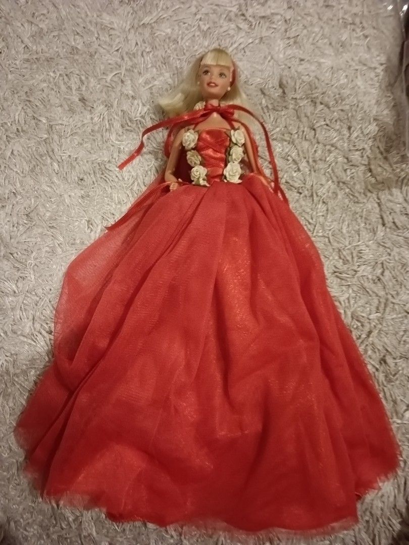 Vintage Mattel Barbie - Red Evening Gown with Cape - Loose, Hobbies & Toys,  Toys & Games on Carousell