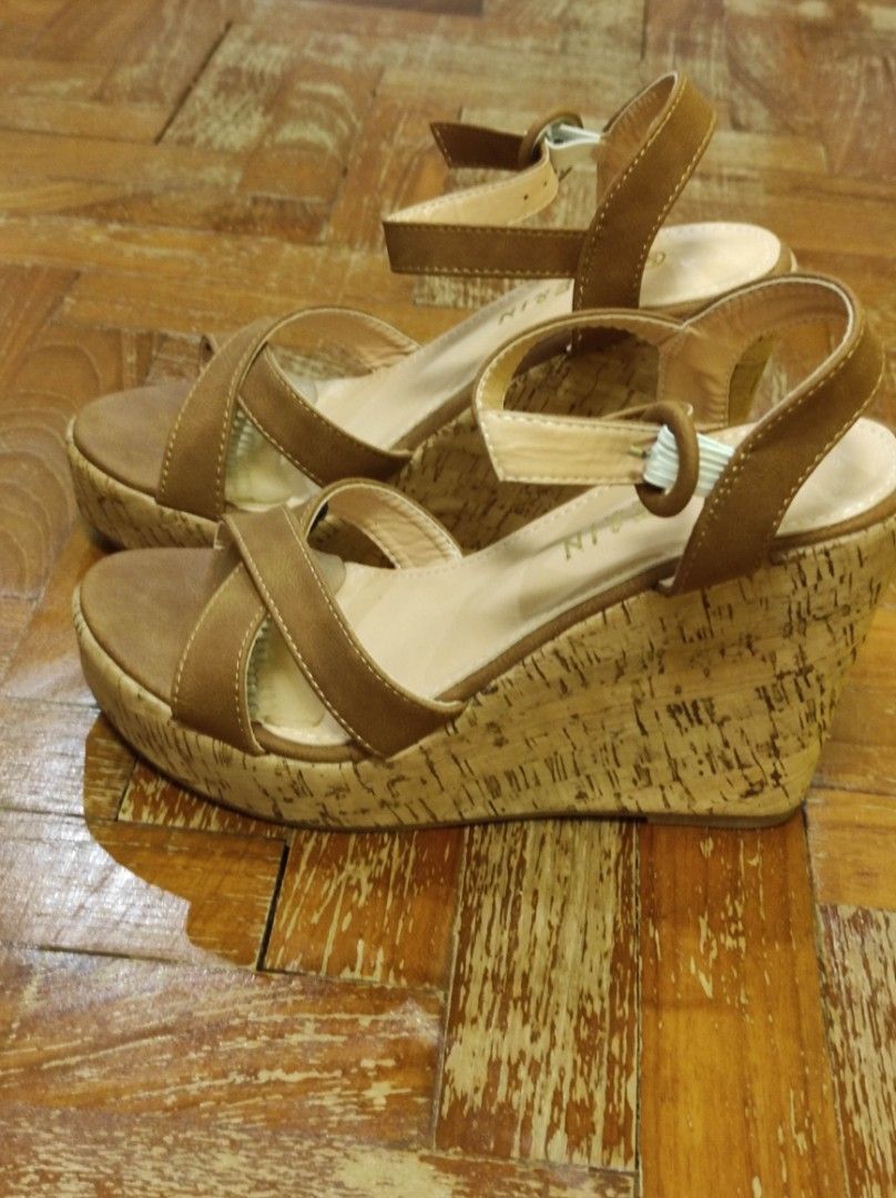 Next clearance tan wedges