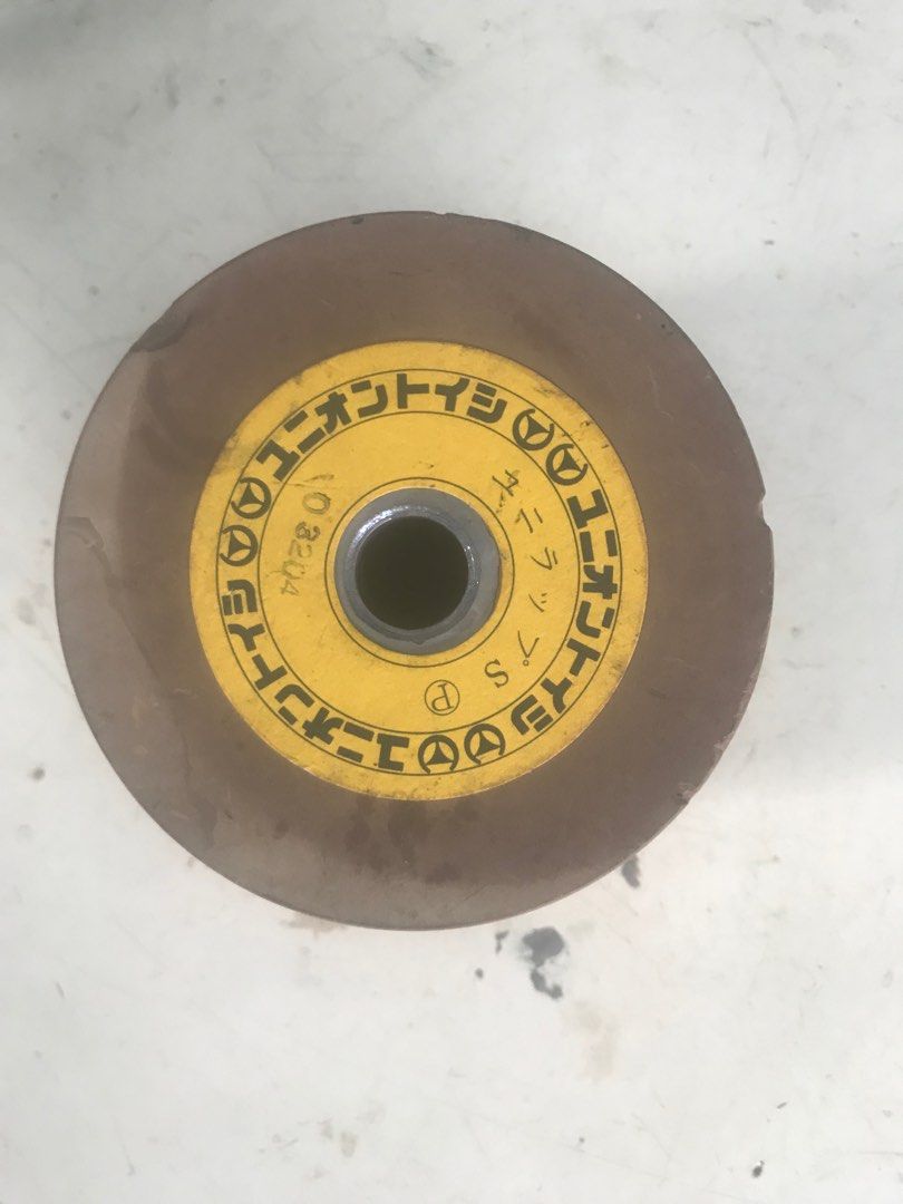 Wet Stone Wheel Grinder Sharpener (Category: Knives & Chopping Boards) located in Tanza. Submitted by cloydscollectionshop (Listing ID 1262533026, Image 1). Description: Wet Stone Wheel Grinder Sharpener As-is/small chips can be seen in the pictures Price:950Php Mop Gcash or Maya wallet Shipping via Lalamove or Lbc at buyers cost .