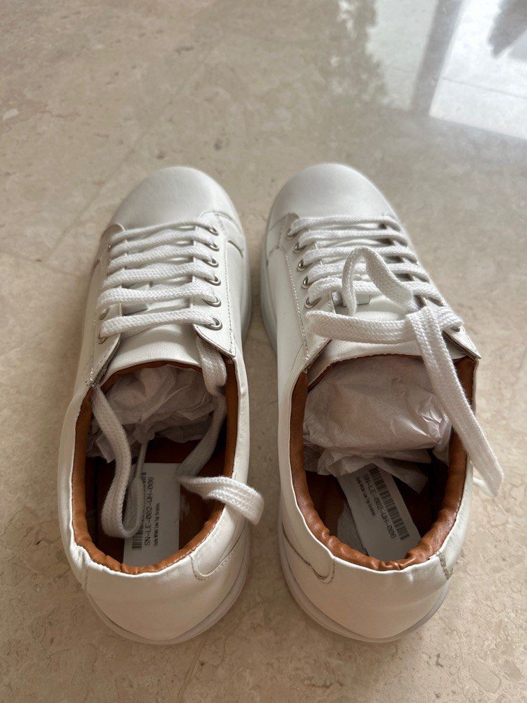 Low top leather sneakers clearance