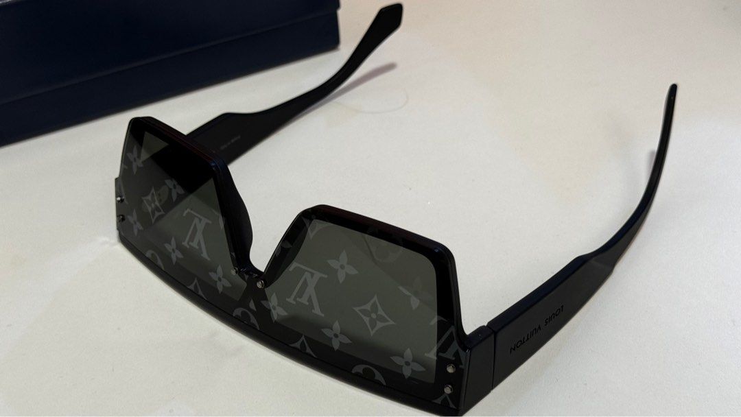 LV Waimea Square Sunglasses S00 - Accessories