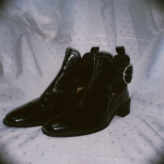 (Category: ) located in . Submitted by acids.thrift (Listing ID 1262603433, Image 1). Description: .