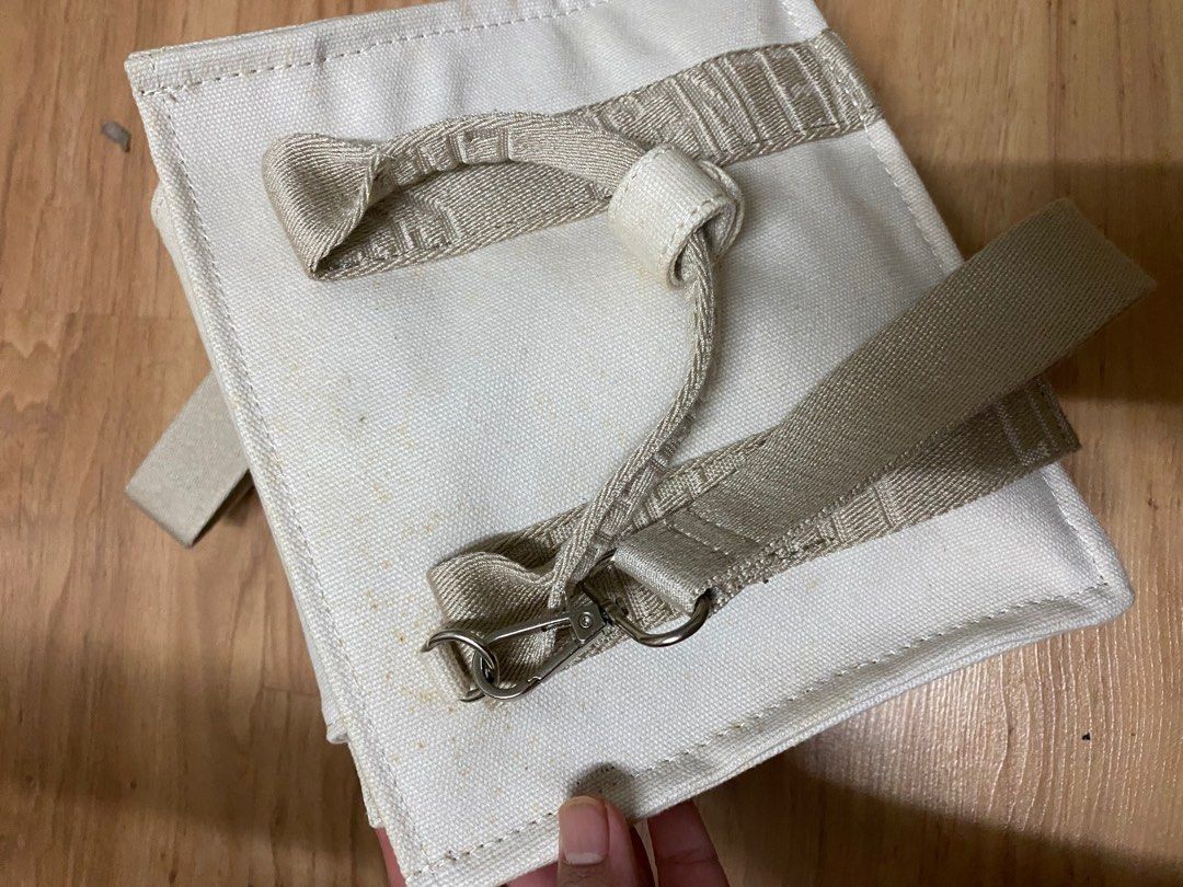 Zara cross body bag beige, Women's Fashion, Bags & Wallets, Crossbody