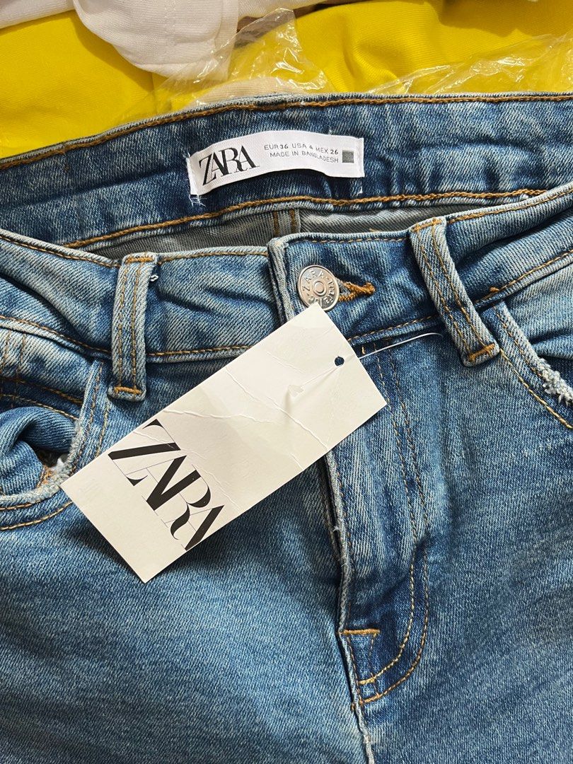 zara skinny jeans (Category: Jeans) located in Muntinlupa City. Submitted by p.001 (Listing ID 1262608958, Image 2). Description: waist: 26-28 stretchy, medida size (26 on tag) length: 35.5.