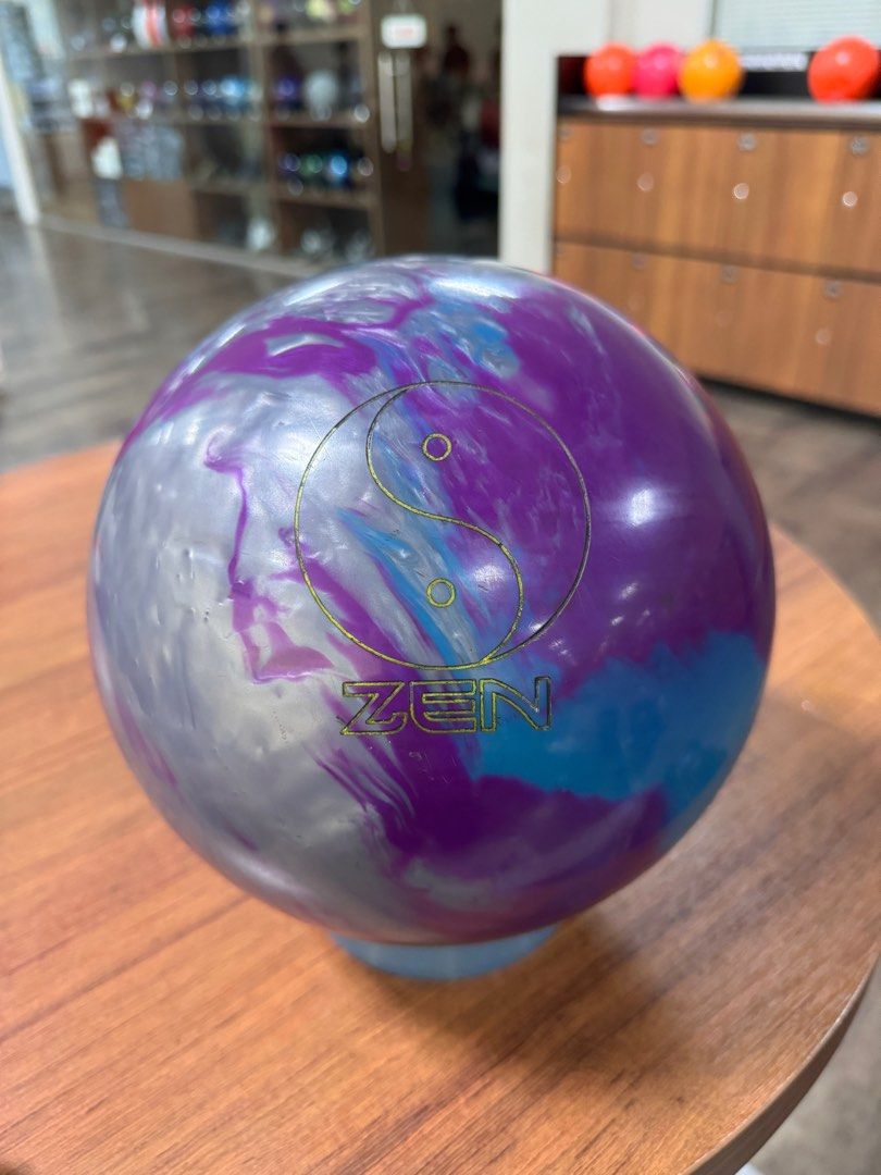 Zen bowling ball 15lbs, Sports Equipment, Sports & Games, Billiards