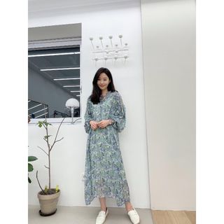 全新轉 mui 泰熙歐膩 碎花洋裝 超顯白綠色