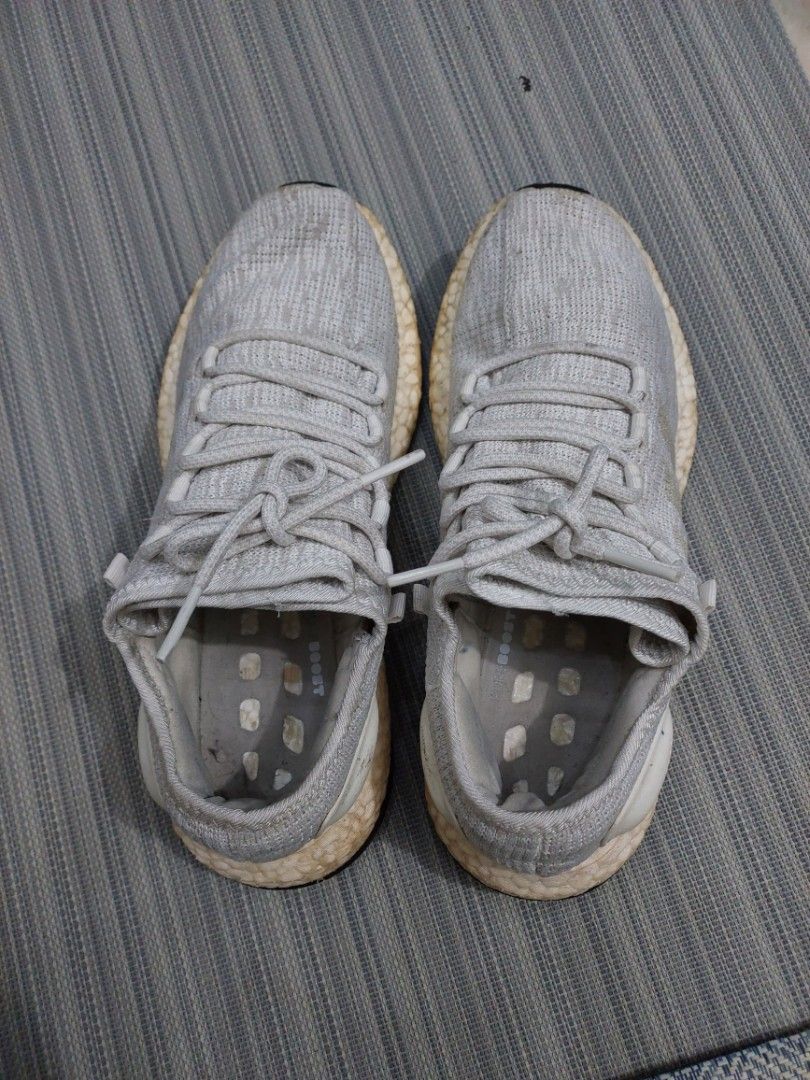 Adidas Pureboost US8.5 (Category: Sneakers) located in Quezon City. Submitted by waemierrie (Listing ID 1262705970, Image 2). Description: Original Adidas Pureboost US 8.5 Men EUR 42 26.5cm madumi po boost niya sa midsole.