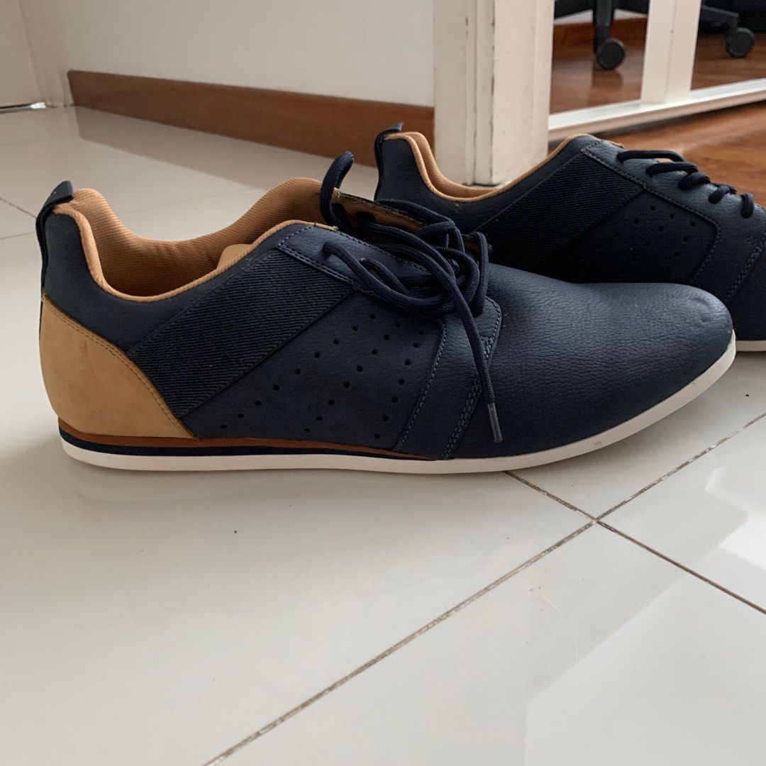 Casual shoes clearance size 5