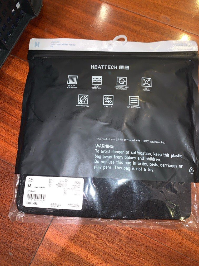 Alexander Wang Uniqlo Heattech Compression pants (Category: Activewear) located in Taguig. Submitted by ducidni (Listing ID 1262765808, Image 3). Description: Alexander Wang Uniqlo Heattech Long Johns / Compression pants Size Medium Can be used for basketball, athletics, gym Never used and still in packaging, *First pic is not mine* just for reference Selling for Srp (from AW’s only collab w uniqlo from years ago) .