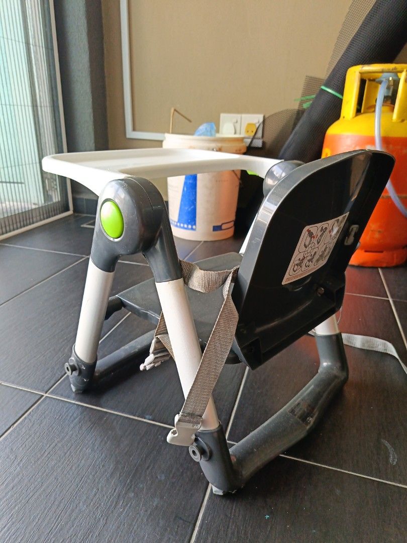 Apramo hotsell baby chair