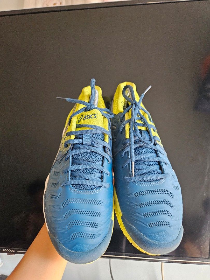 Asics store revolution 7