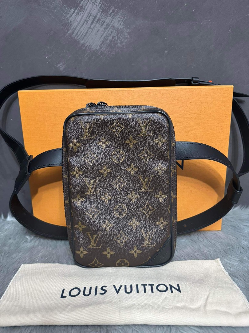 Pre-Owned Authenticated Louis Vuitton Taurillon Alpha Messenger Calf  Leather Gray Crossbody Bag Unisex (New with Defects) 