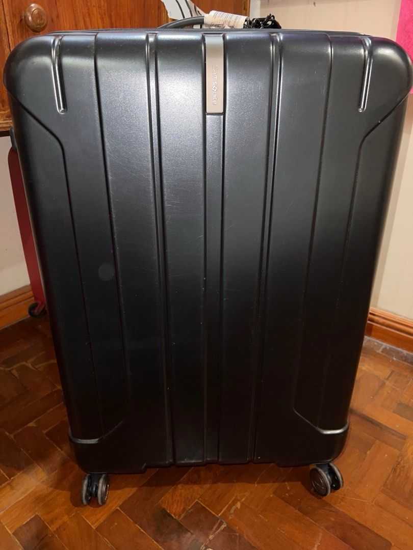Authentic Samsonite Niar Spinner Luggage(LARGE) UNDER WARRANTY, Hobbies & Toys, Travel, Luggage