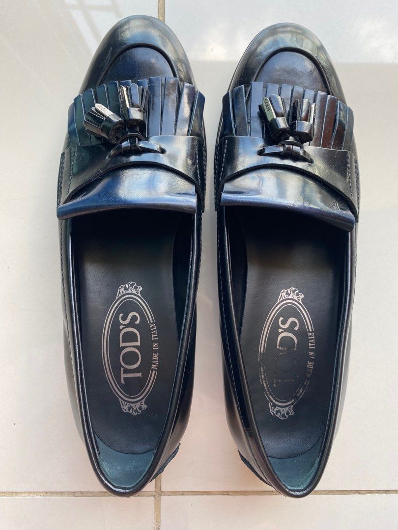 Tod's hotsell fringe loafer