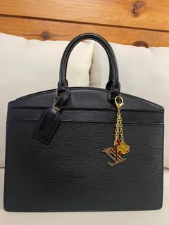 Louis Vuitton Black Epi Leather Speedy 30, myGemma, JP