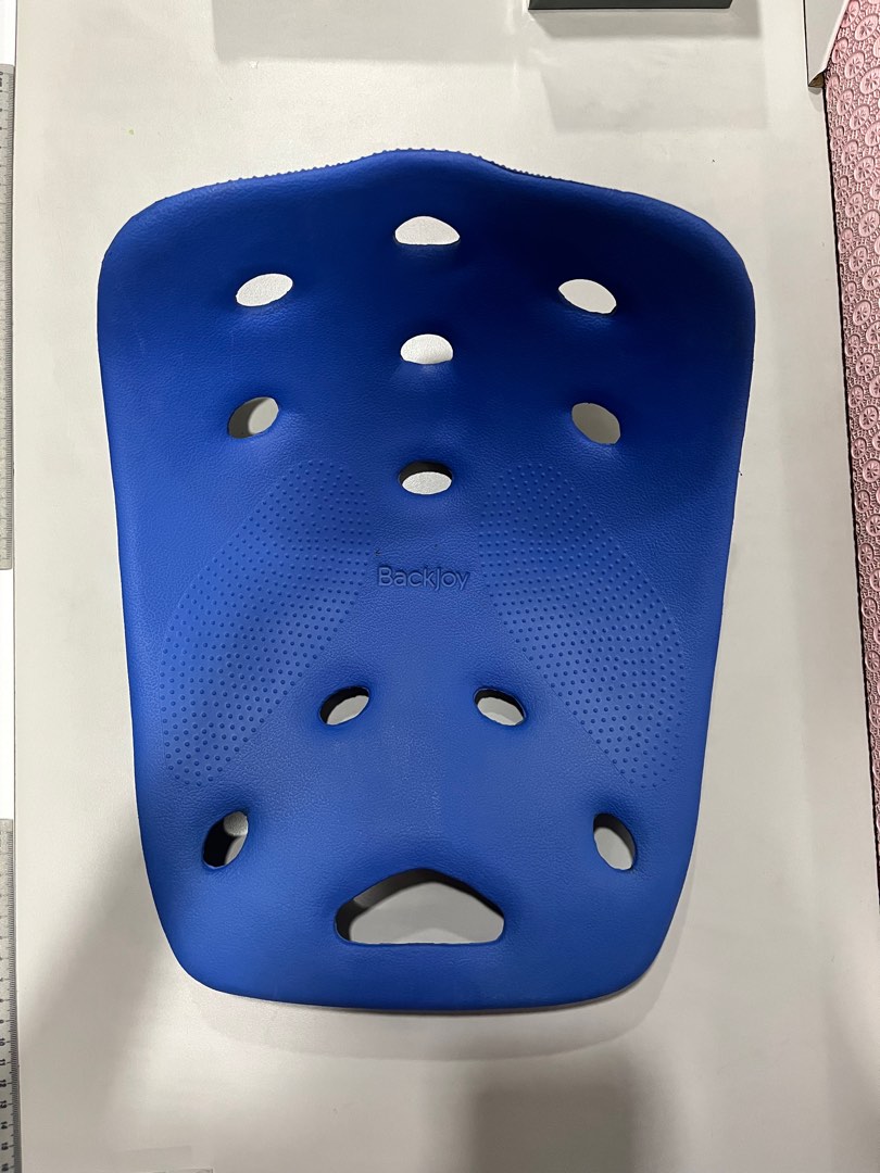 Backjoy mini小孩適用美姿墊矯正坐姿, 家具及居家用品, 家具, 其他居家