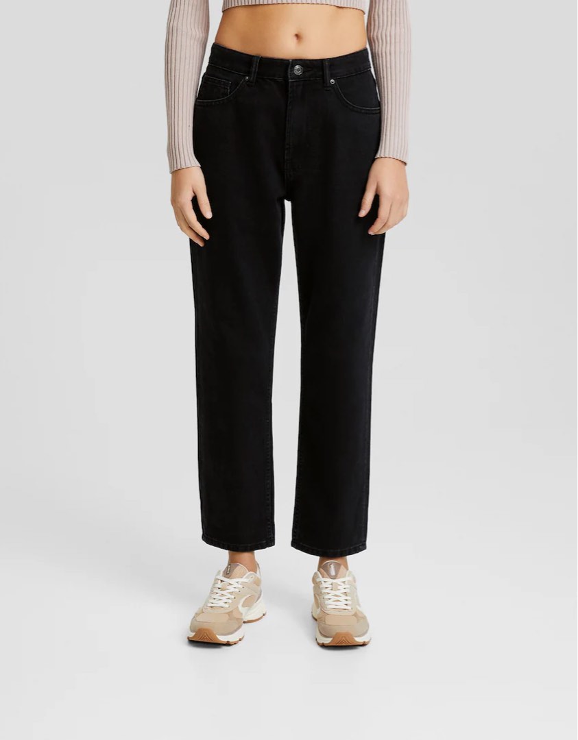 Bershka mom jean Women s Fashion Bottoms Other Bottoms on Carousell