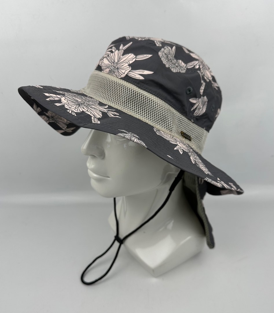 Bucket Hat Roxy - TC 14, Women's Fashion, Watches & Accessories, Hats &  Beanies on Carousell