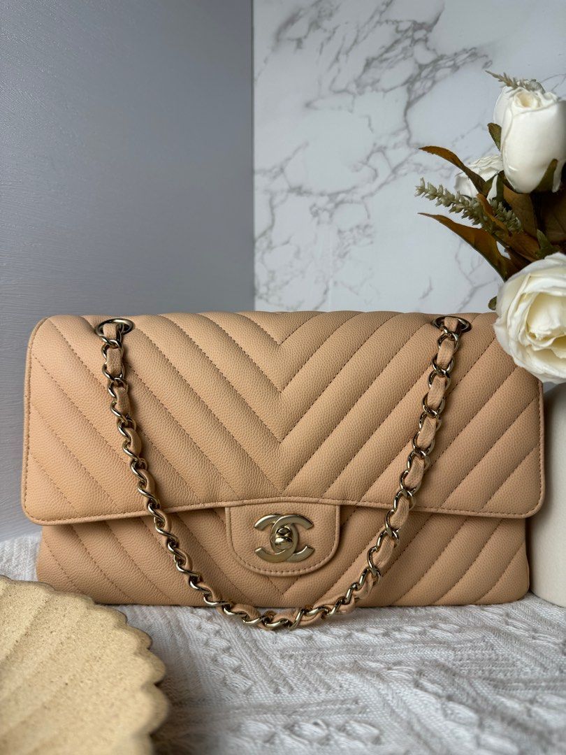 Chanel chevron clearance medium flap bag