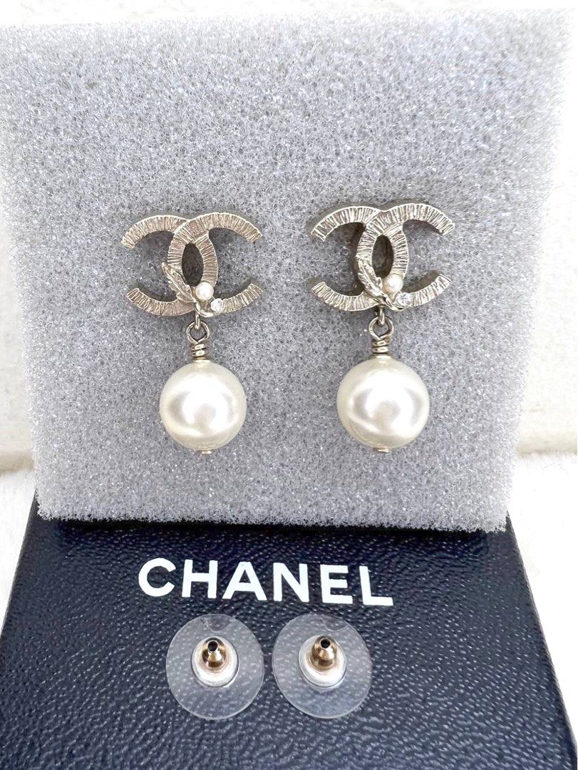 Cheapest Chanel Light Gold Large CC Pearl Drop Dangling Earrings