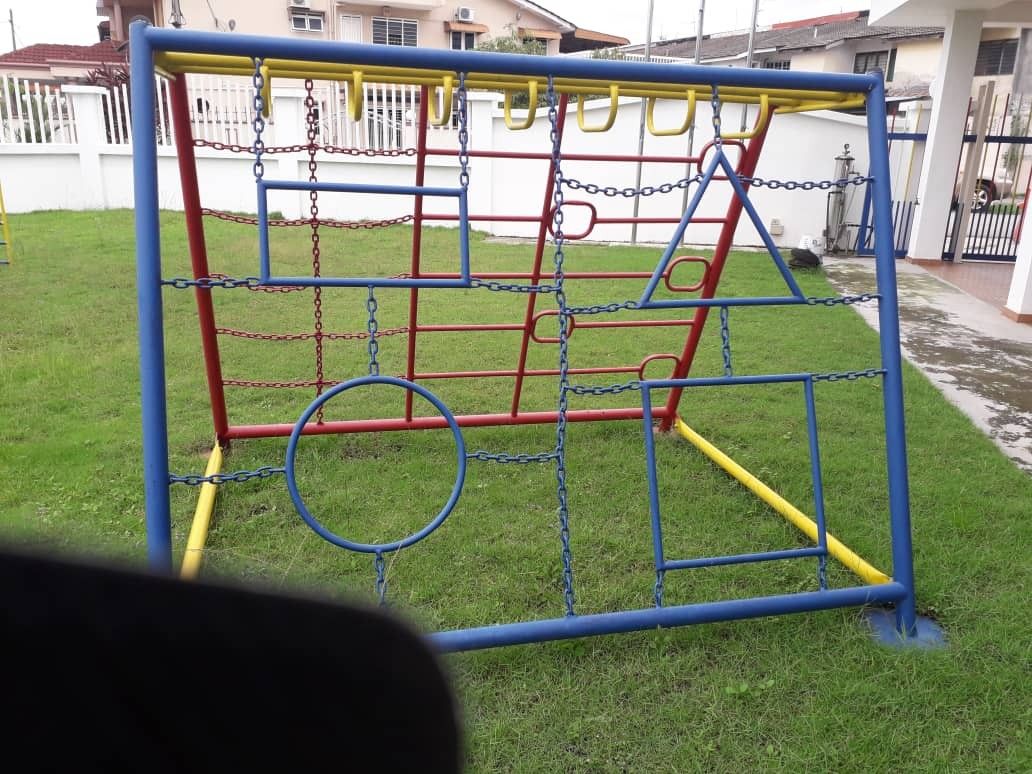 Second hand climbing frames store