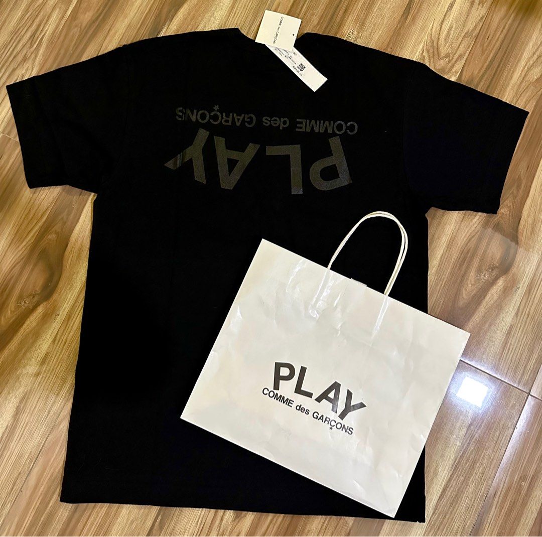 Cdg black t shirt discount