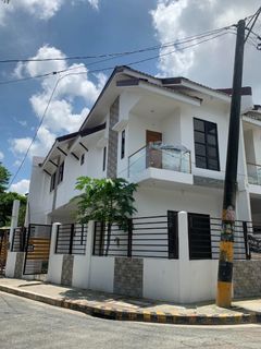 Rent To Own Payment Scheme Corner Unit Brandnew Townhouse for sale near SM Southmall, Alabang 