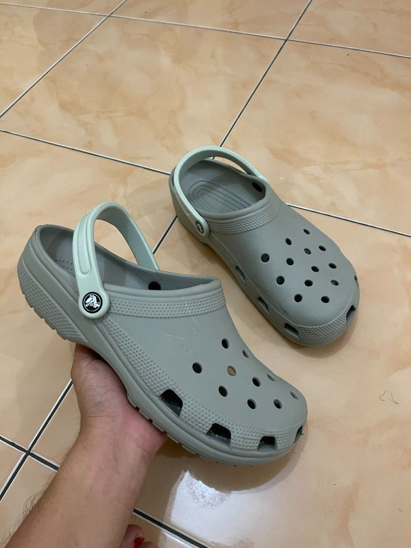 Sage green hot sale crocs